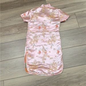 Oriental girl dress